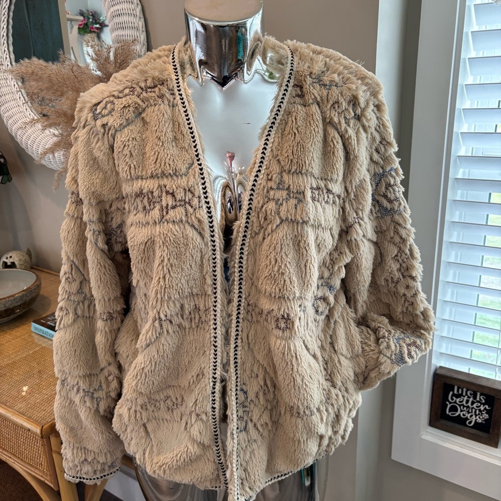 Boundless North Faux Fur blazer jacket size S NWT!